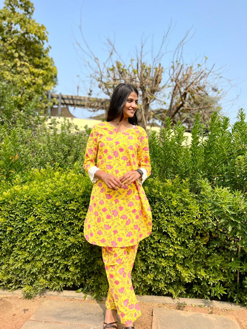 Women's Yellow Floral Printed Cotton Kurta Pant Set