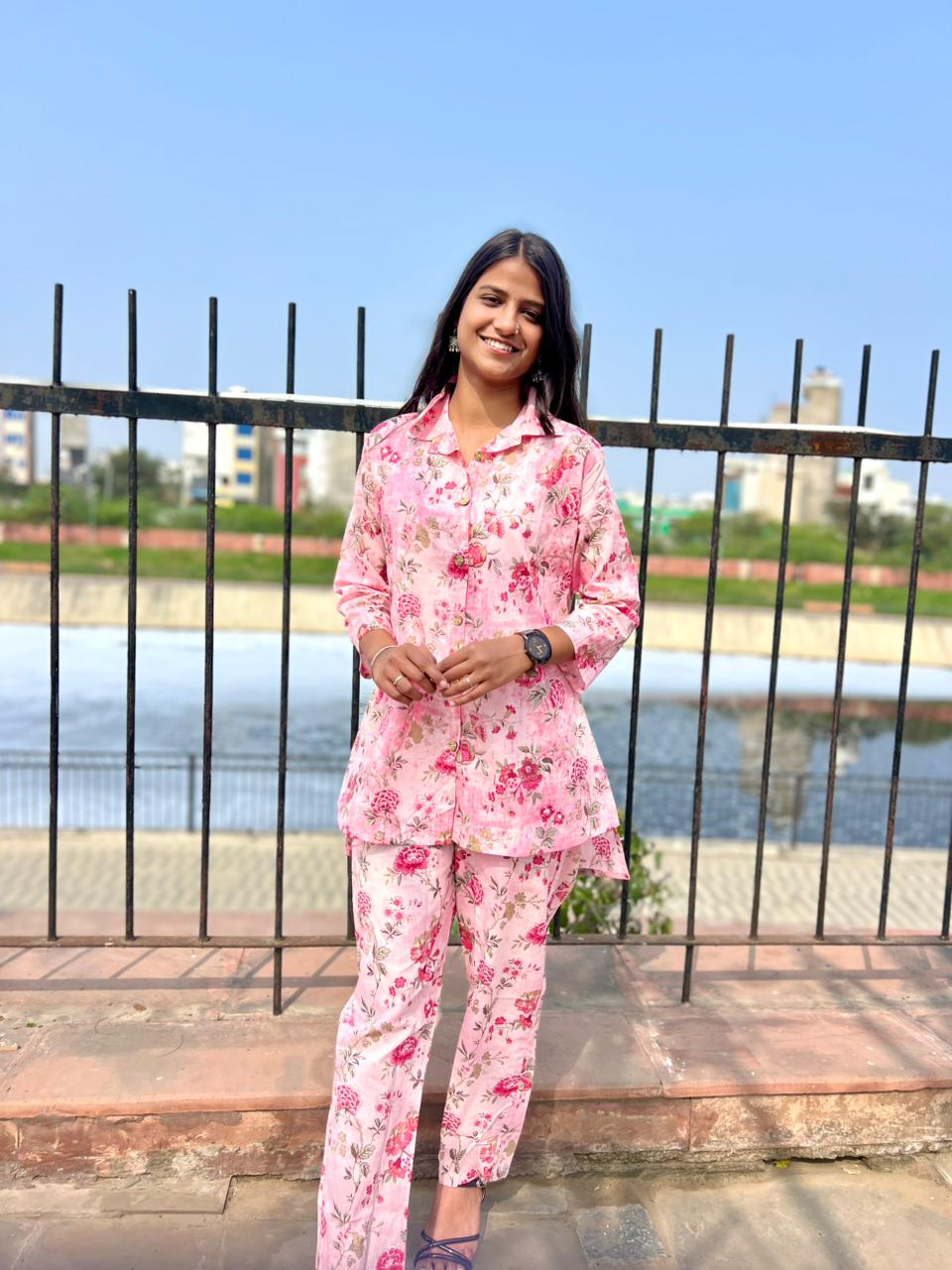 Women's Pink Floral Printed Cotton Nightwear