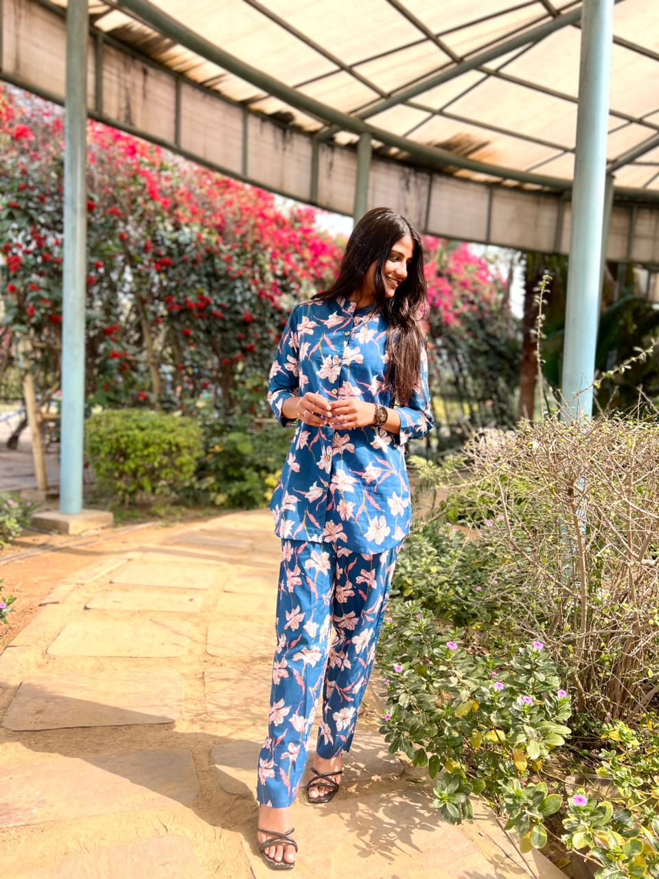 Blue Floral Printed Women’s Cotton Kurta & Pant Set