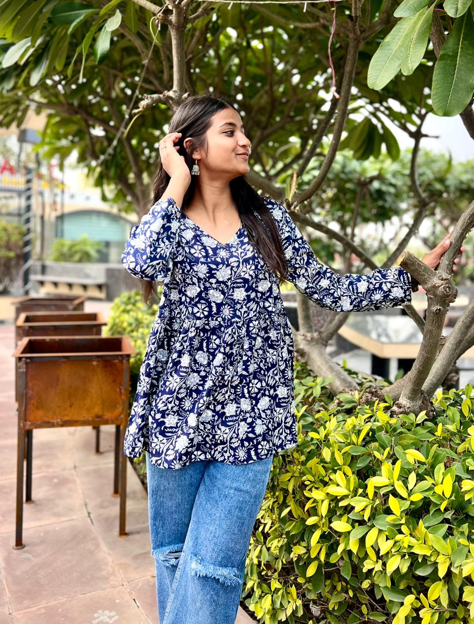 Women's Navy Blue Rayon Floral Printed V-Neck Tunic Top