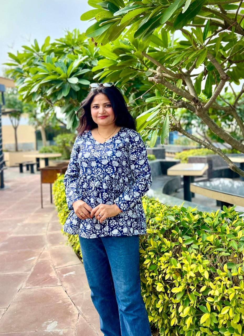 Women's Navy Blue Rayon Floral Printed V-Neck Tunic Top