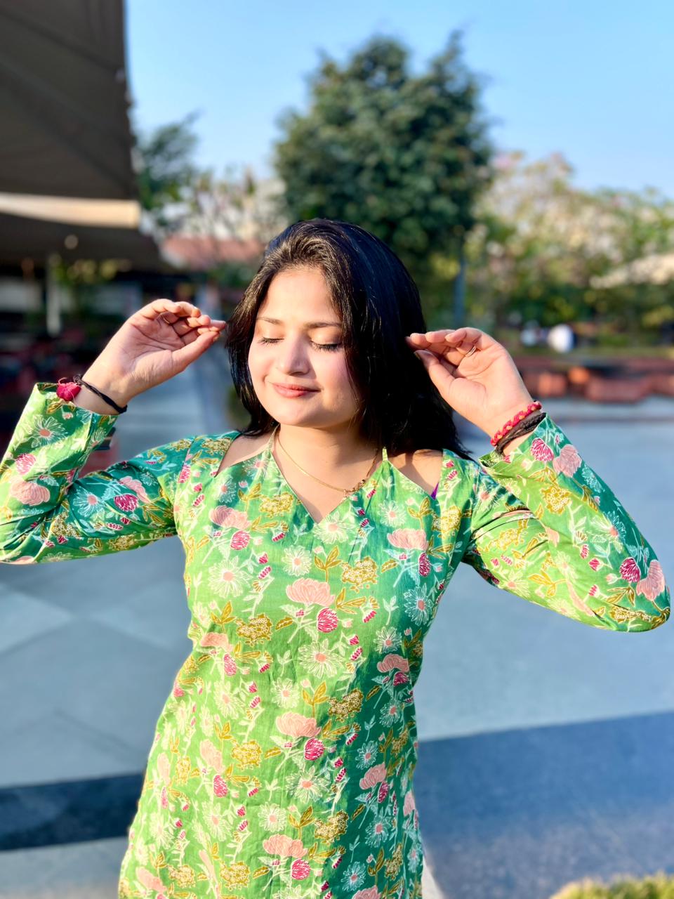 Women's Cotton Green printed Short Kurti and Tunic Top