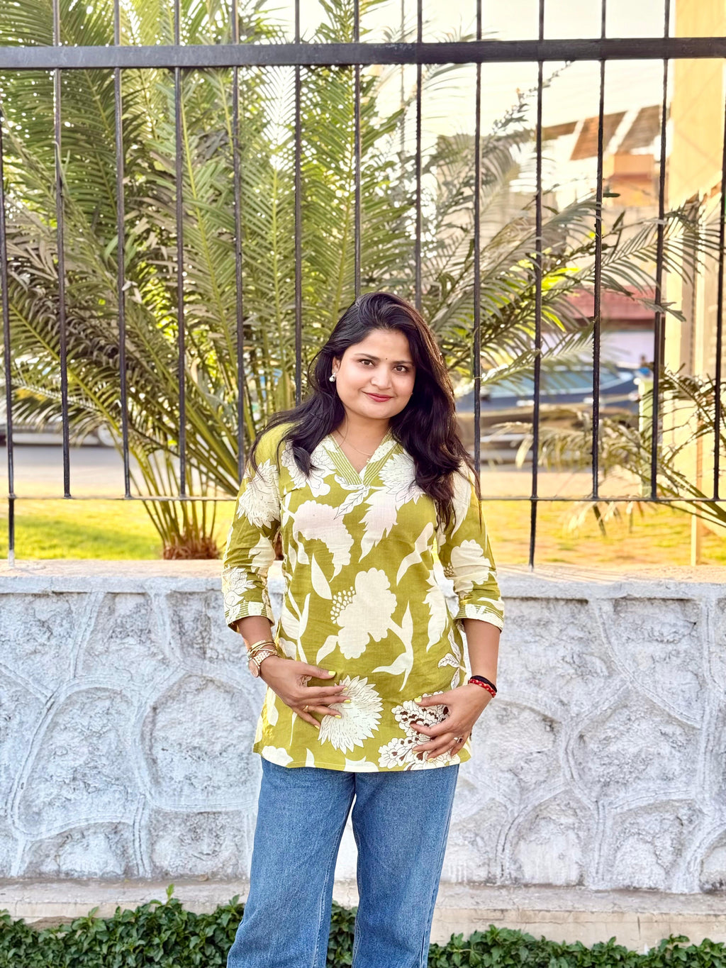 Women's Olive Green & White Bold Floral Print Cotton Tunic