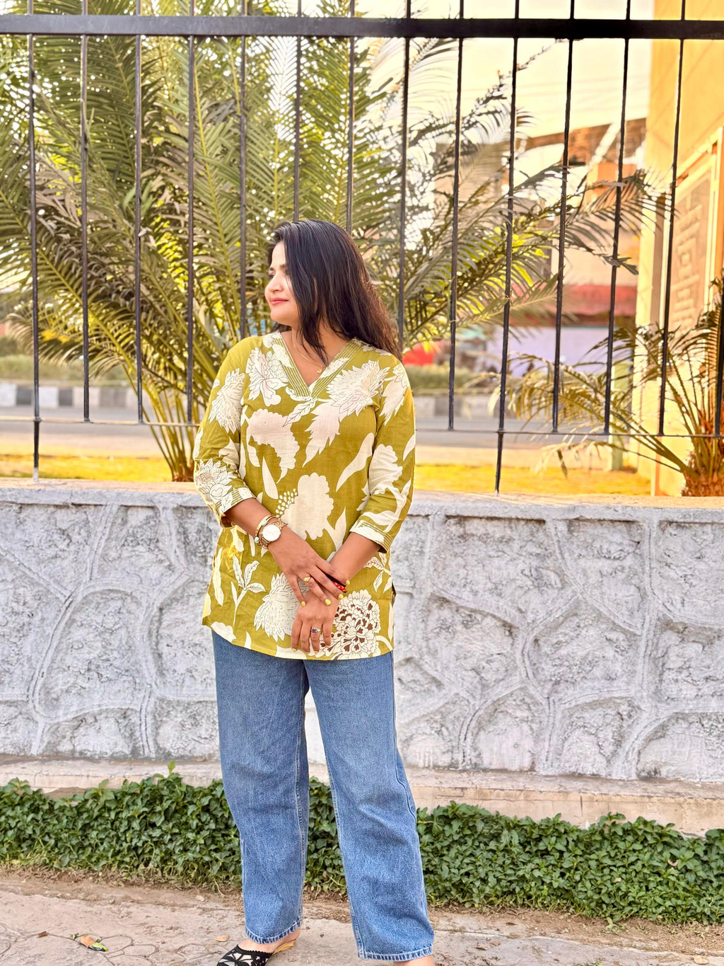 Women's Olive Green & White Bold Floral Print Cotton Tunic