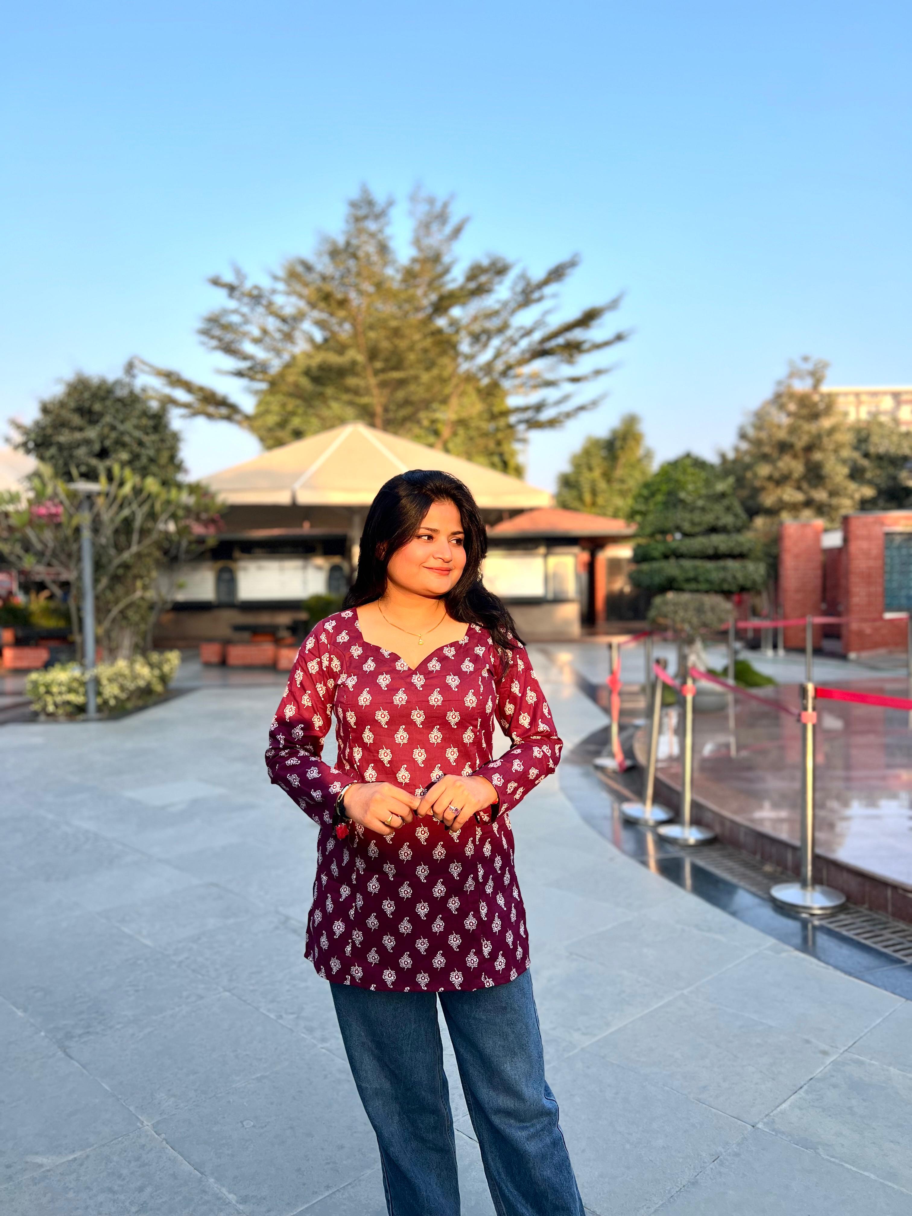 Women’s Cotton Maroon Printed Kurti Top
