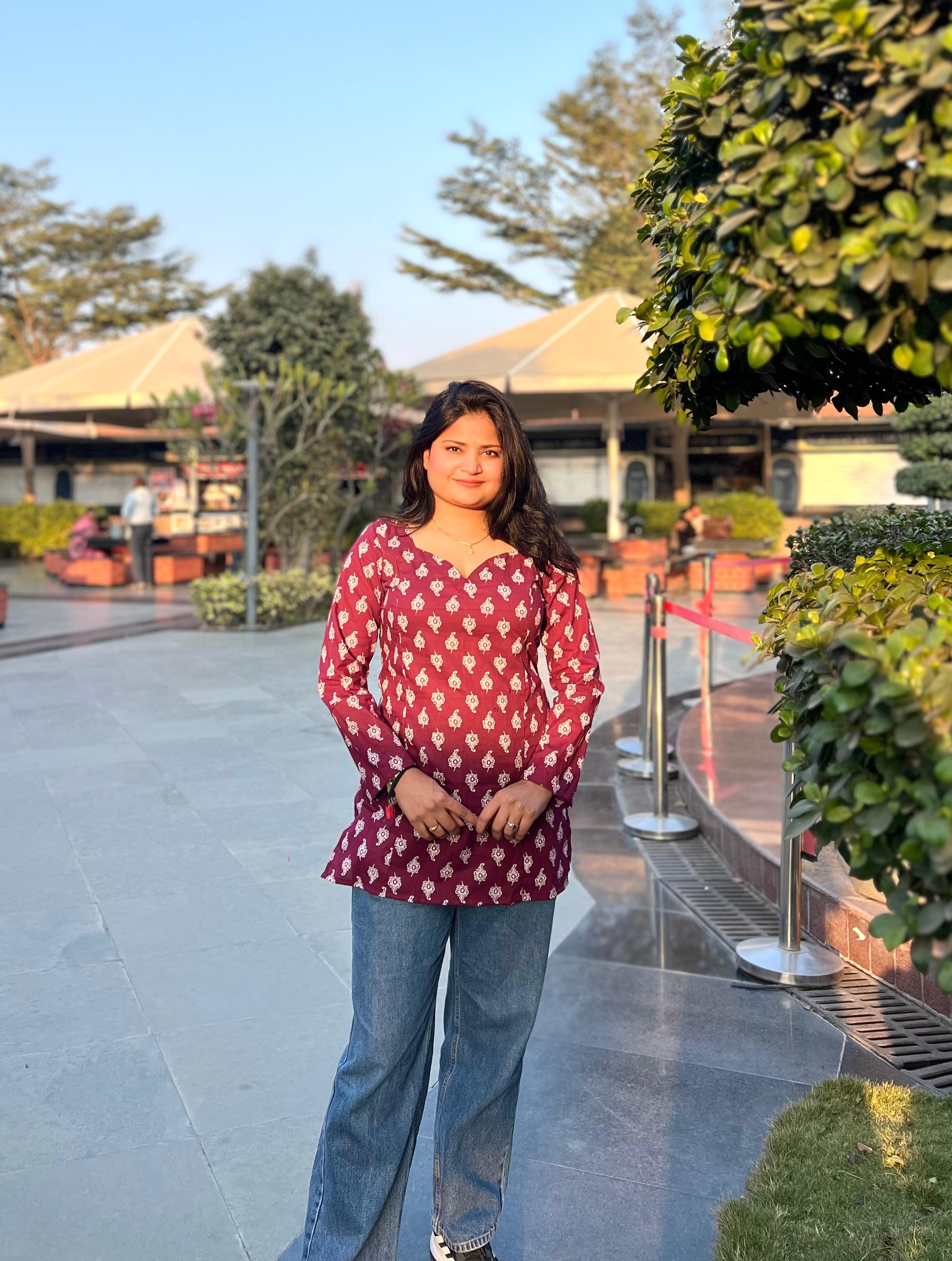 Women’s Cotton Maroon Printed Kurti Top