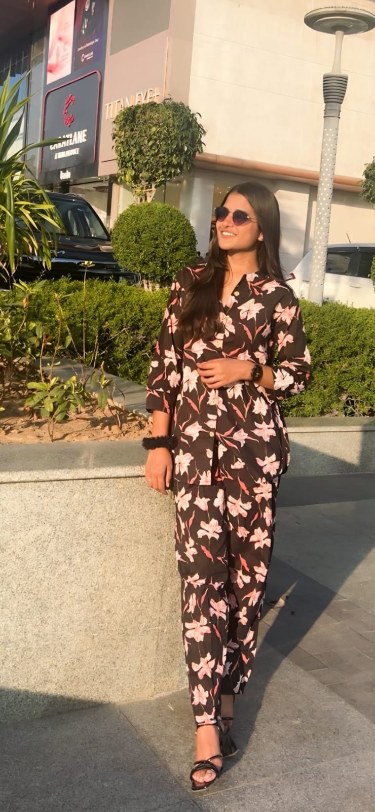 Black Floral Printed Women’s Cotton Kurta & Pant Set